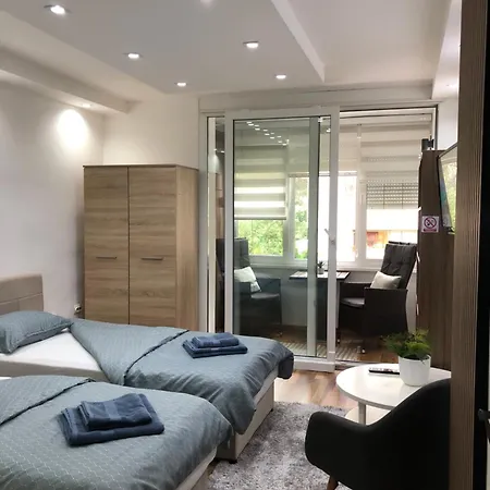 Apartamento Welcome To The Mesic- Airport